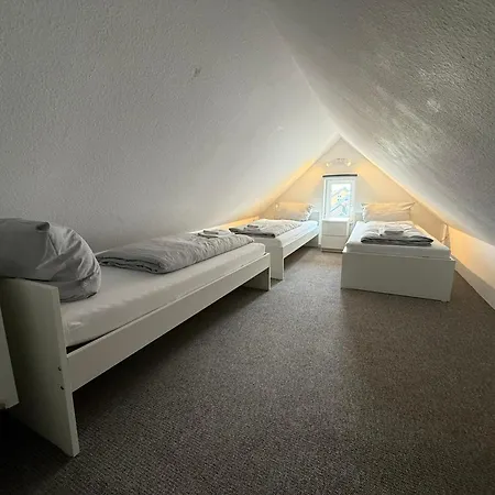 Grosse Moderne Unterkunft Naehe Koeln Und Duesseldorf لانغنفلد