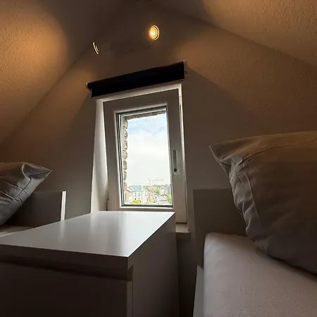 Grosse Moderne Unterkunft Naehe Koeln Und Duesseldorf *